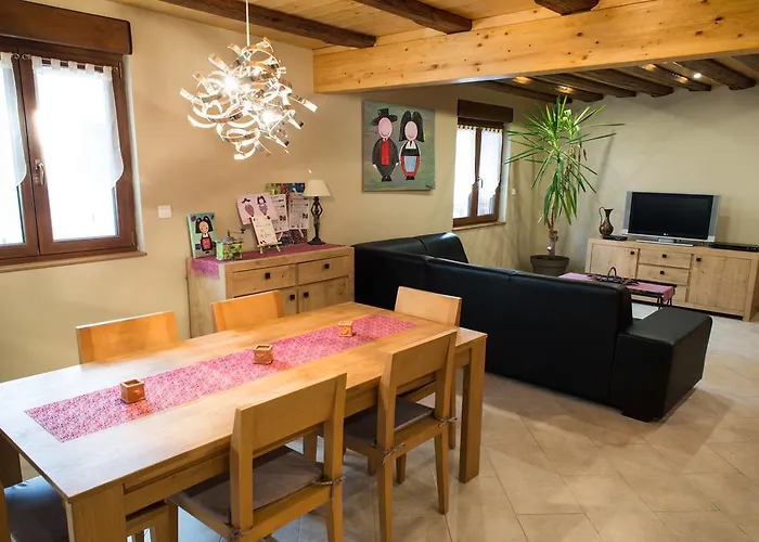 Maison A Colombage De 1602 *