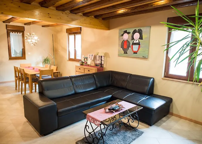 Maison A Colombage De 1602 Wintzenheim