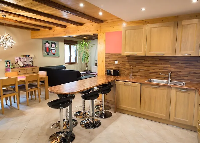 Maison A Colombage De 1602 Wintzenheim